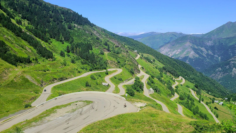 24-in-24: 🚵‍♀️ Cycling the Pyrénées